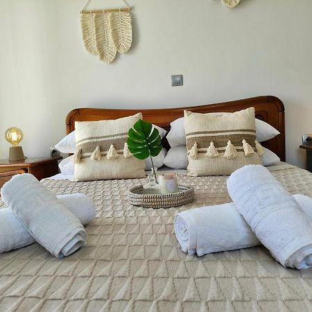 Theasis Apartments Adamantas  Luaran gambar