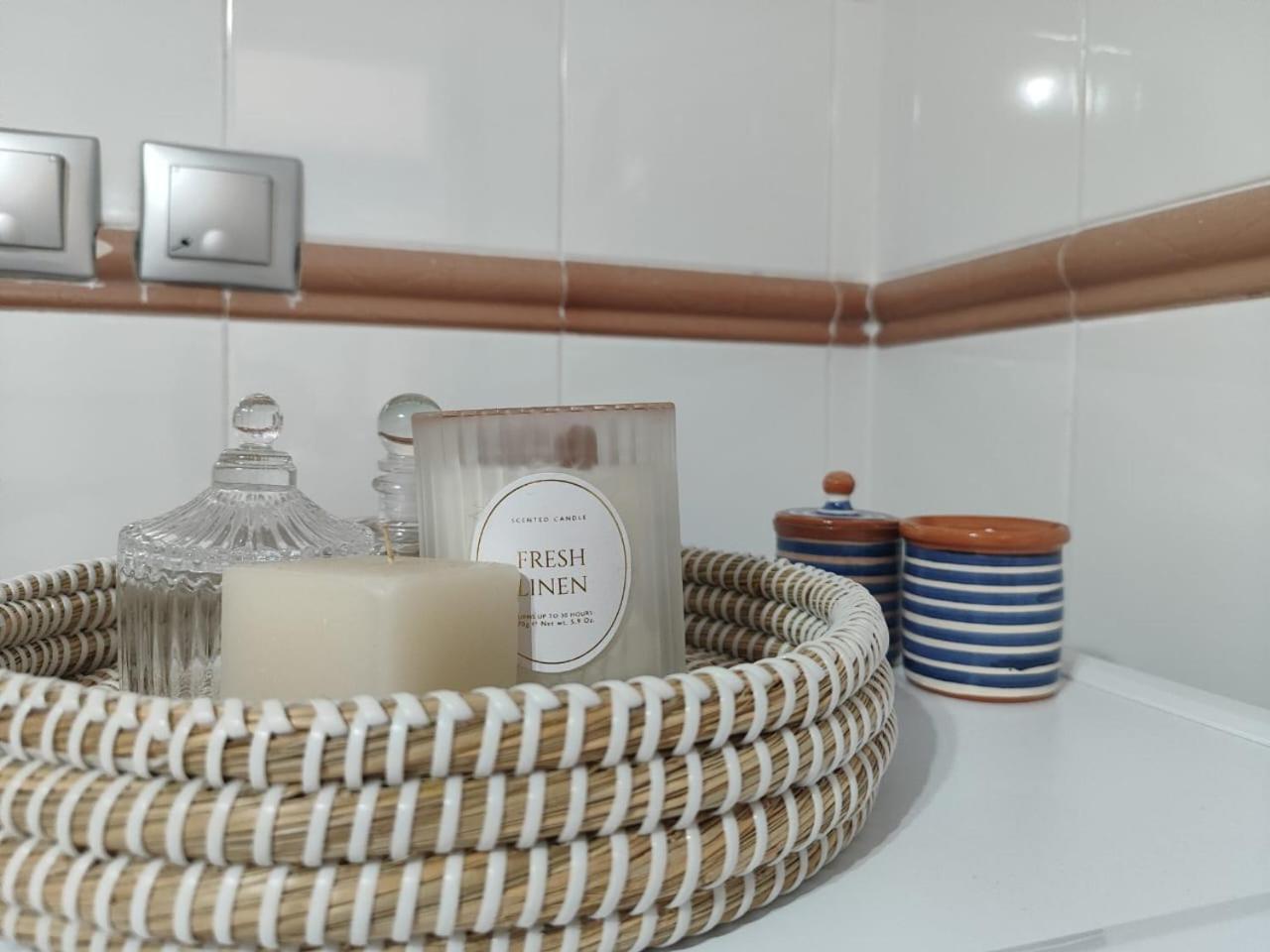 Theasis Apartments Adamantas  Luaran gambar